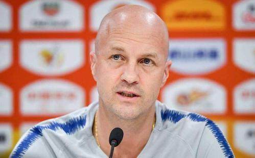 小克鲁伊夫：赢下广州城摆脱压力 在场上证明自己